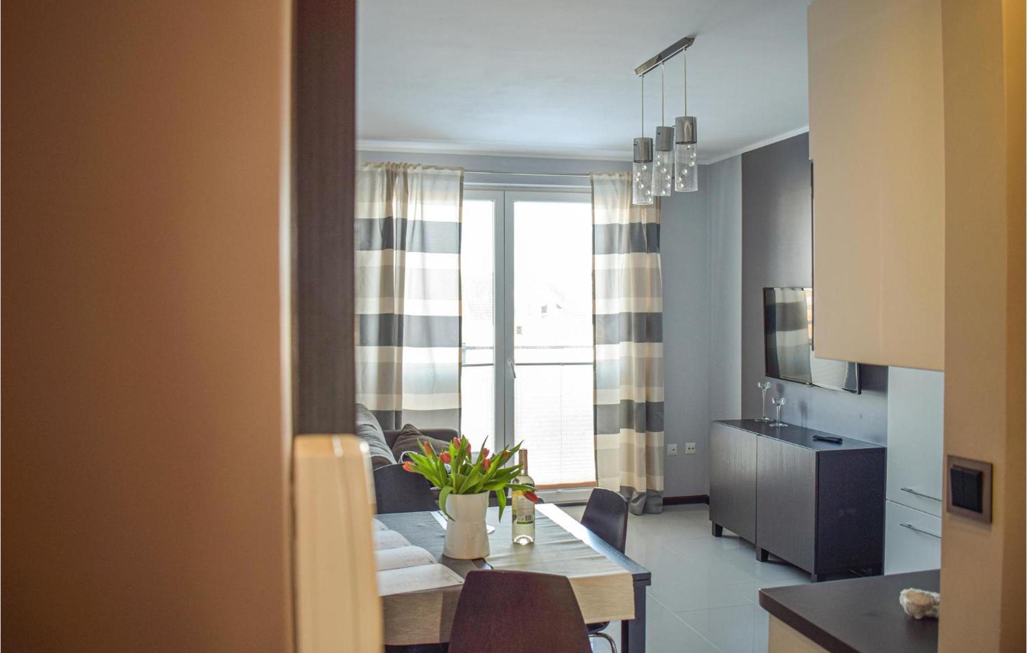 Nice Apartment In Darlowko With Wifi Exterior photo